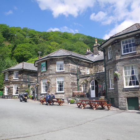The Oakeley Arms Hotel Maentwrog Екстериор снимка