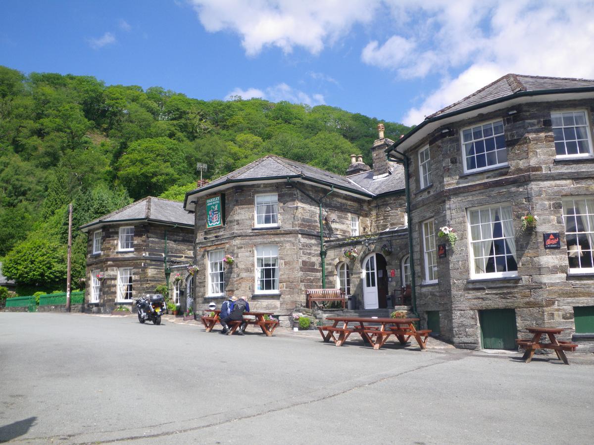 The Oakeley Arms Hotel Maentwrog Екстериор снимка