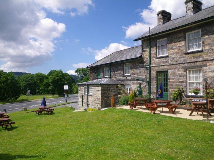 The Oakeley Arms Hotel Maentwrog Екстериор снимка