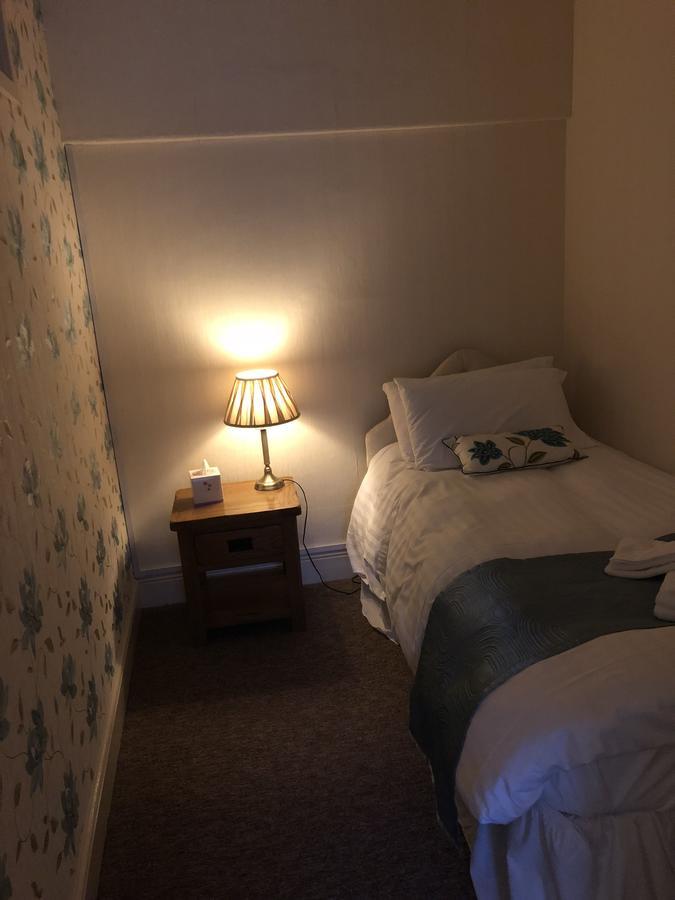 The Oakeley Arms Hotel Maentwrog Екстериор снимка